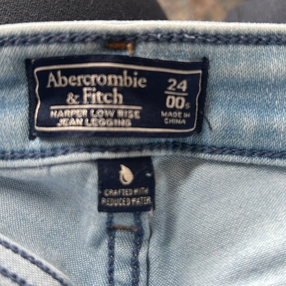 Abercrombie & Fitch Harper Low Rise Jean Legging - Picture 6 of 6